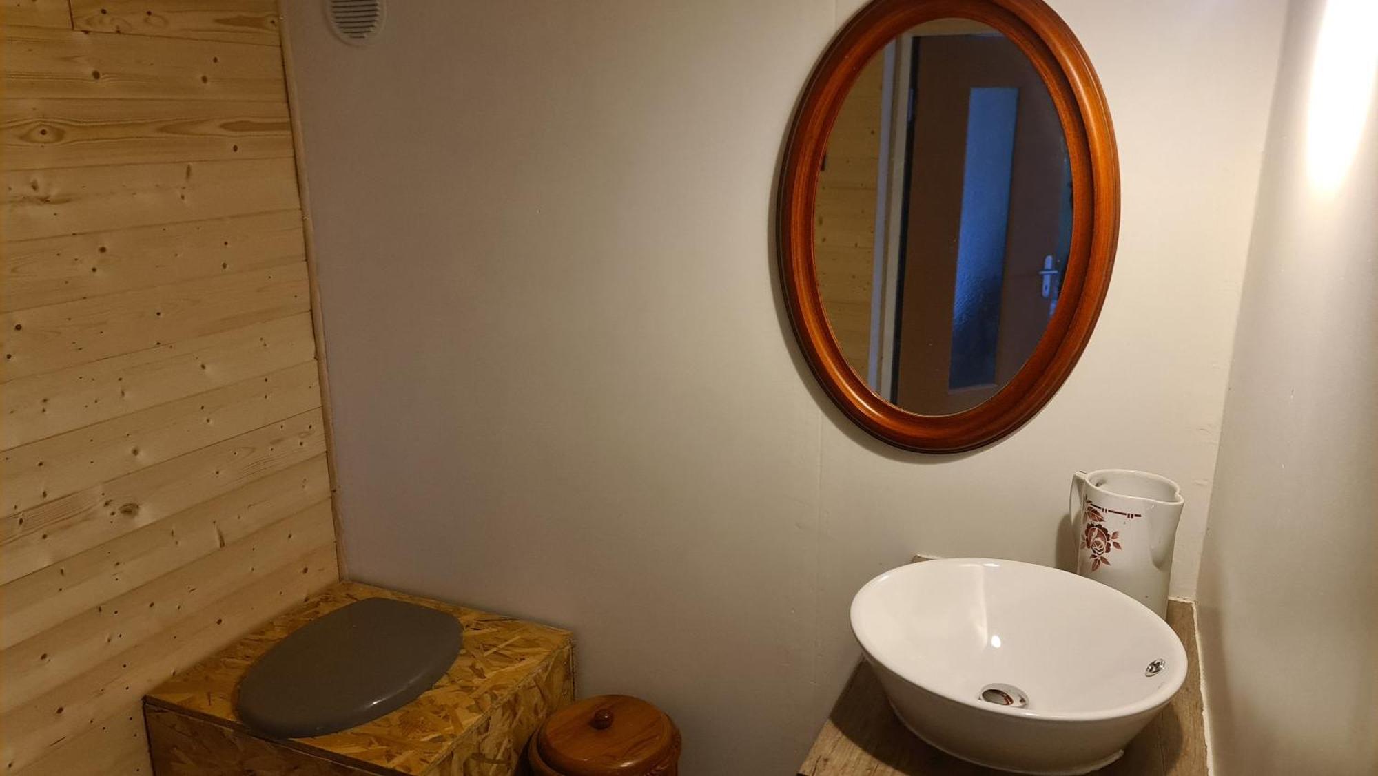 Chambre A La Ferme, Les Vergers Du Muscardin Breel Exterior photo